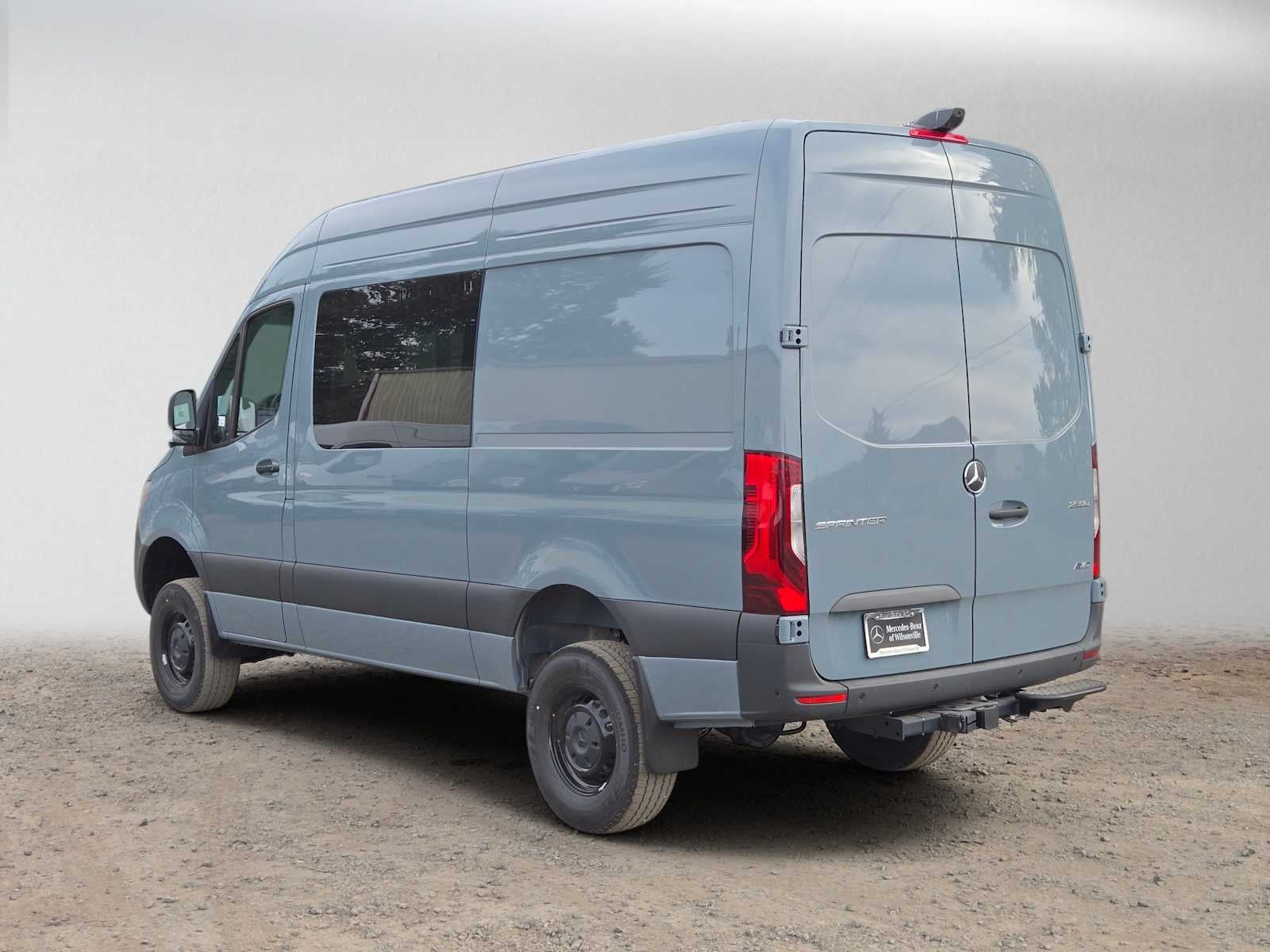2026 Mercedes-Benz Sprinter Cargo 2500 Standard Roof I4 Diesel HO 144 AWD