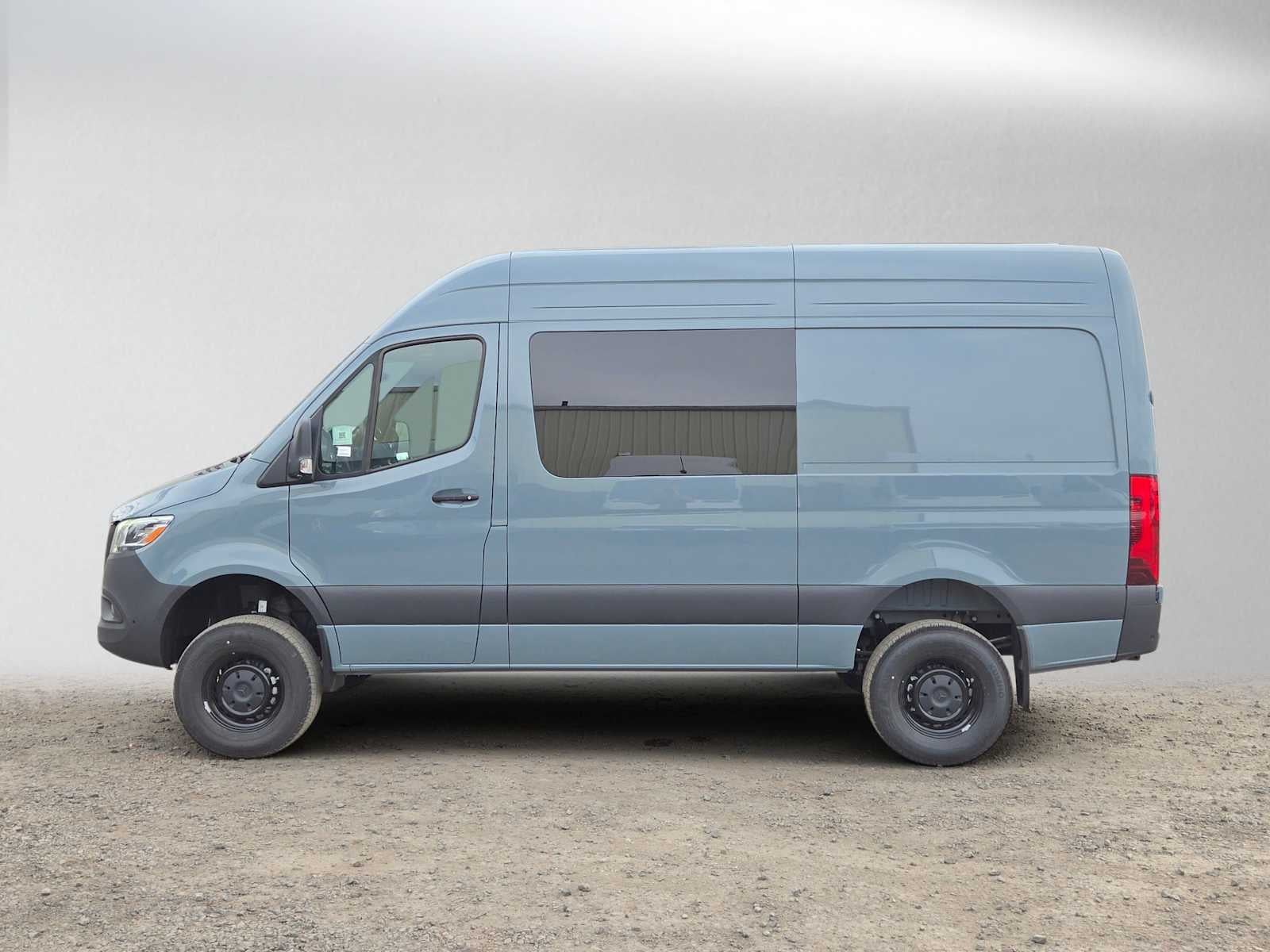 2026 Mercedes-Benz Sprinter Cargo 2500 Standard Roof I4 Diesel HO 144 AWD