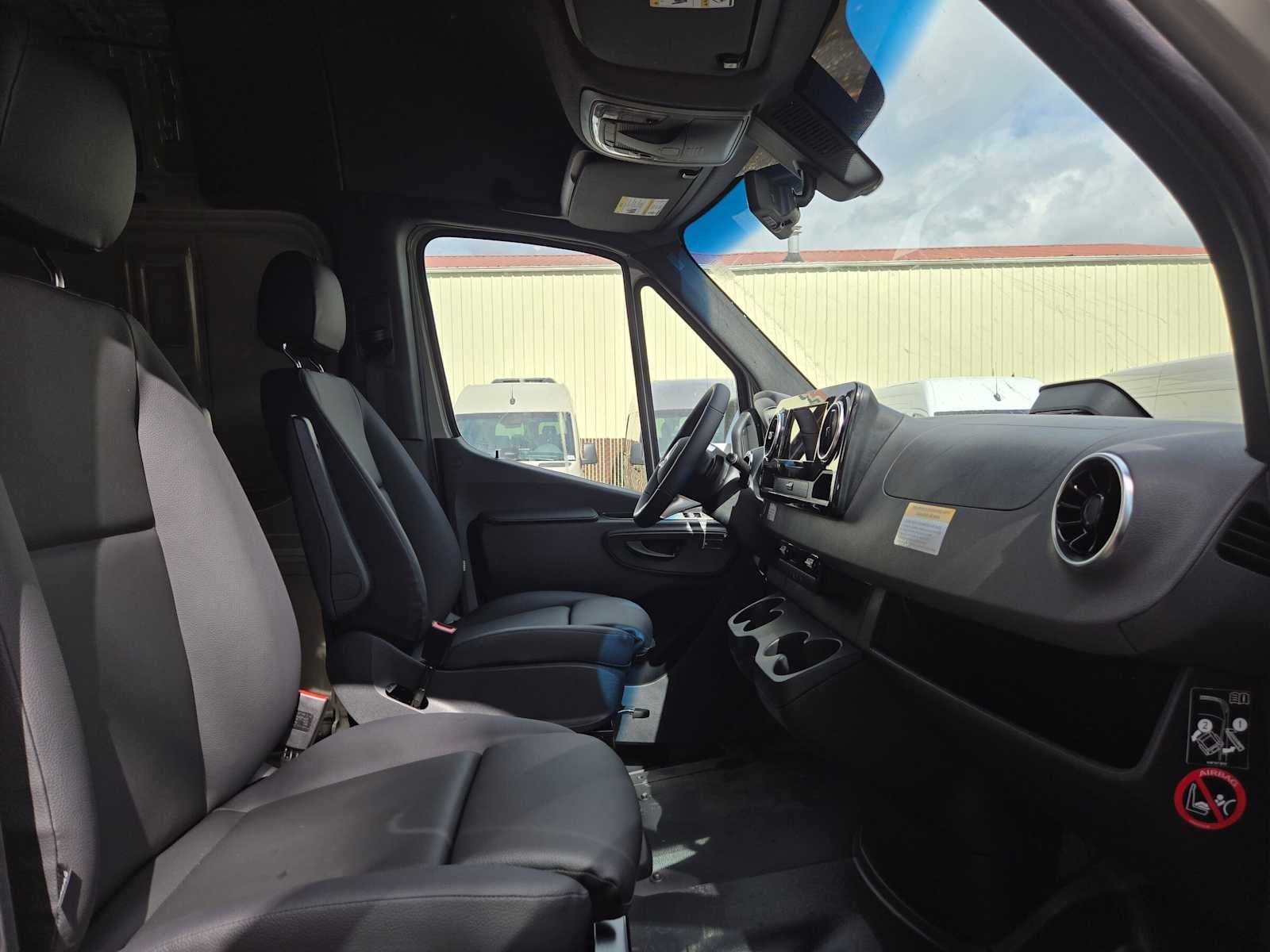 2026 Mercedes-Benz Sprinter Cargo 2500 Standard Roof I4 Diesel HO 144 AWD