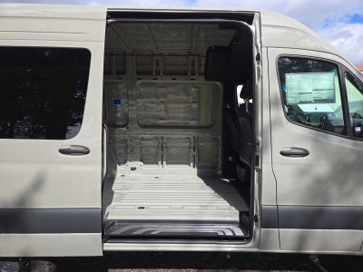 2026 Mercedes-Benz Sprinter Cargo 2500 Standard Roof I4 Diesel HO 144 AWD