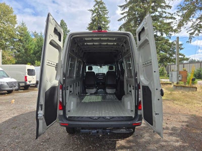 2026 Mercedes-Benz Sprinter Cargo 2500 Standard Roof I4 Diesel HO 144 AWD