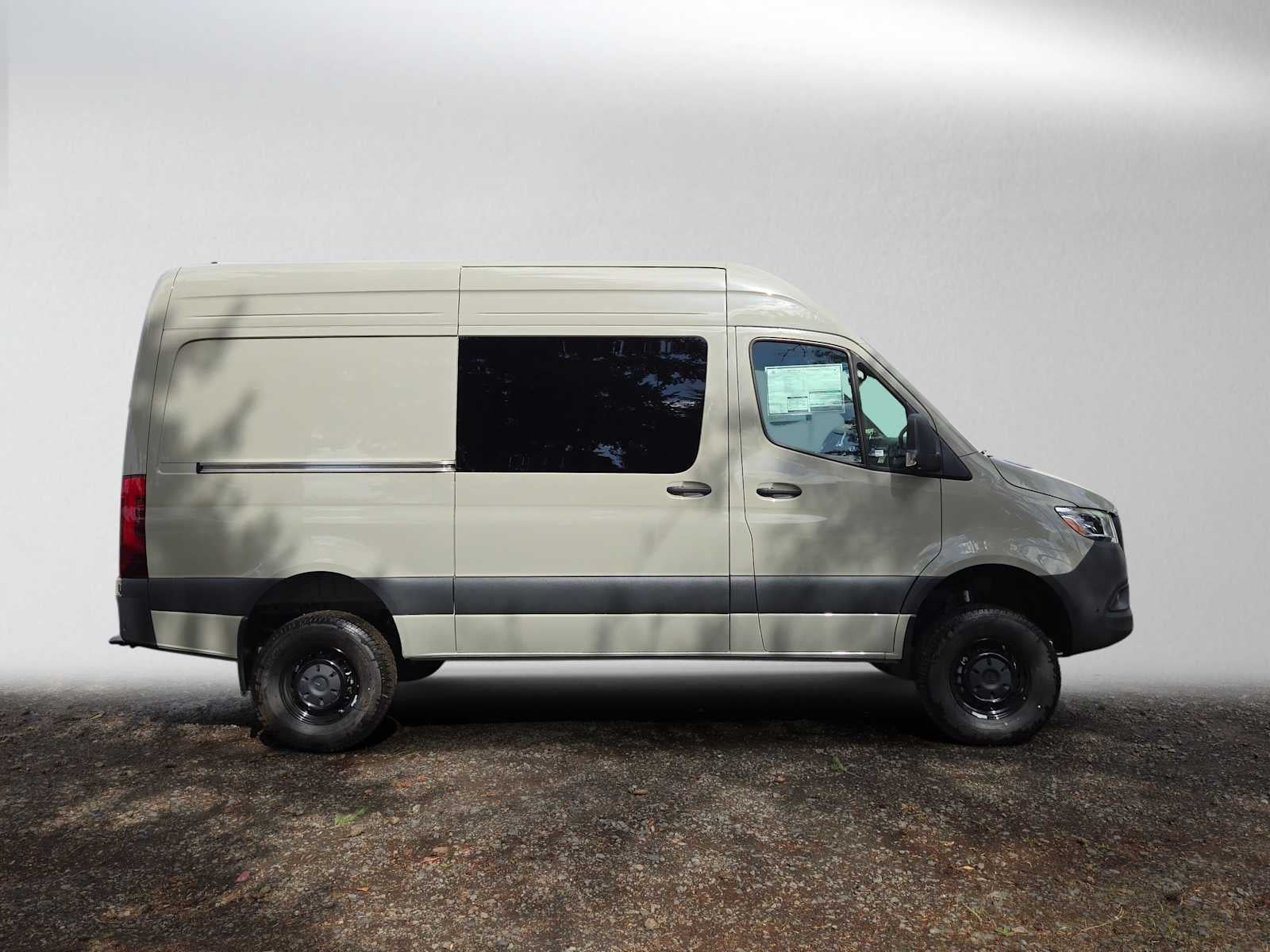 2026 Mercedes-Benz Sprinter Cargo 2500 Standard Roof I4 Diesel HO 144 AWD