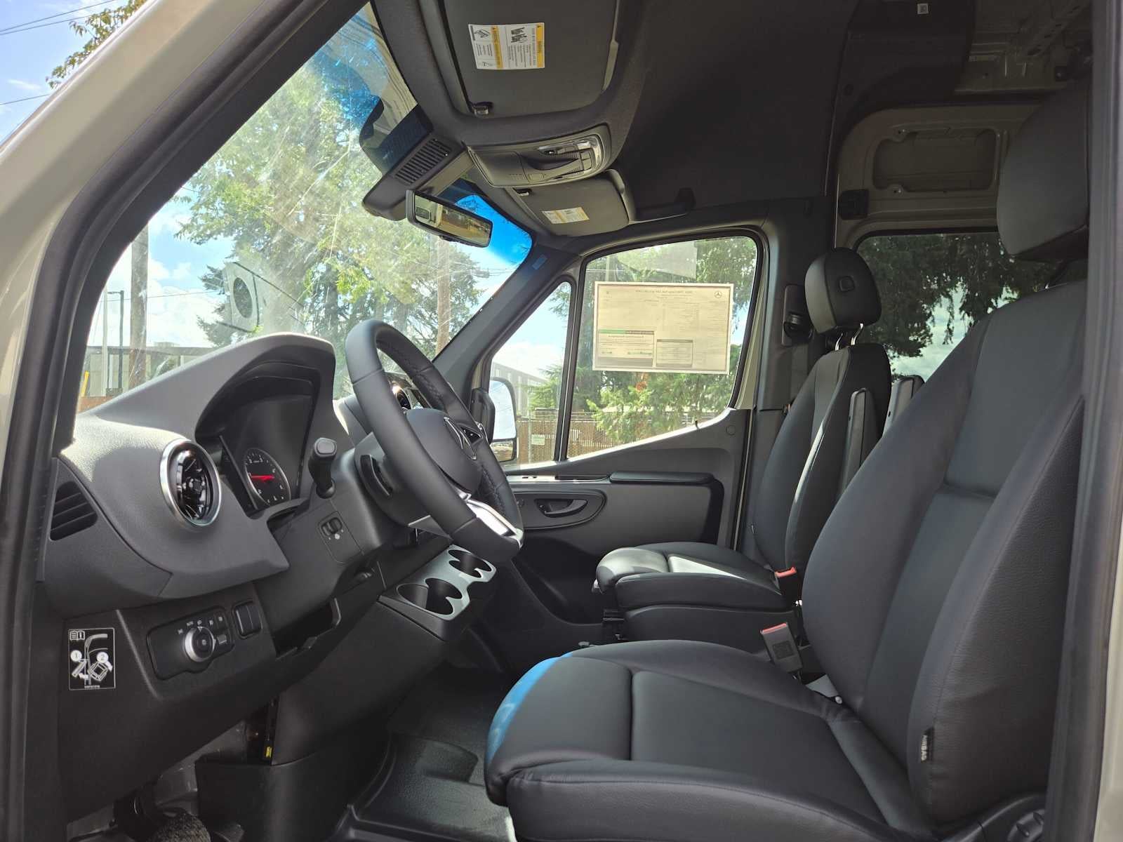 2026 Mercedes-Benz Sprinter Cargo 2500 Standard Roof I4 Diesel HO 144 AWD
