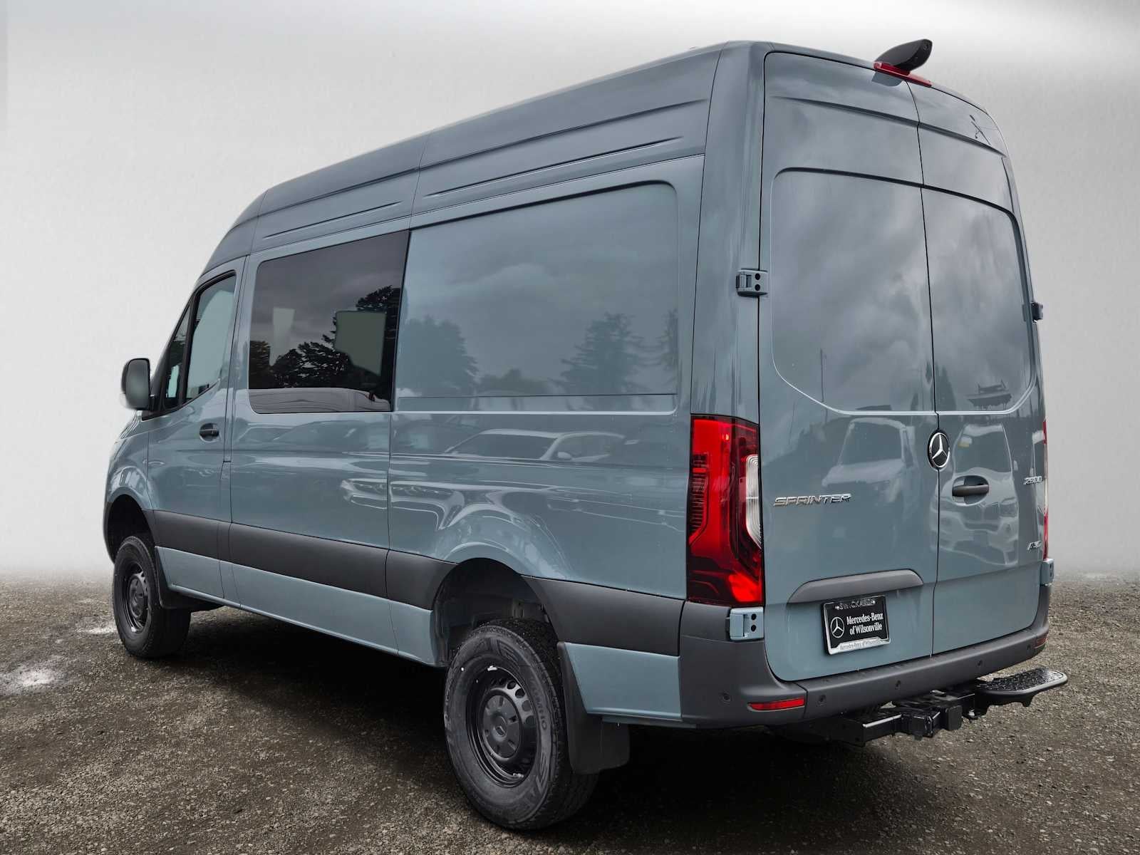 2026 Mercedes-Benz Sprinter Cargo 2500 Standard Roof I4 Diesel HO 144 AWD