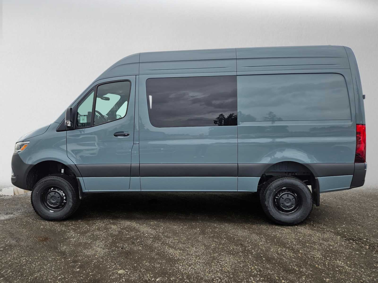 2026 Mercedes-Benz Sprinter Cargo 2500 Standard Roof I4 Diesel HO 144 AWD