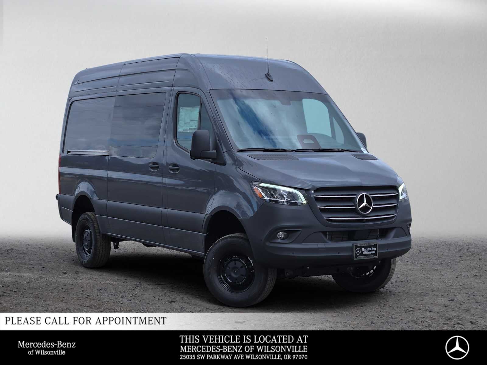 2026 Mercedes-Benz Sprinter Crew 2500 Standard Roof I4 Diesel HO 144 AWD
