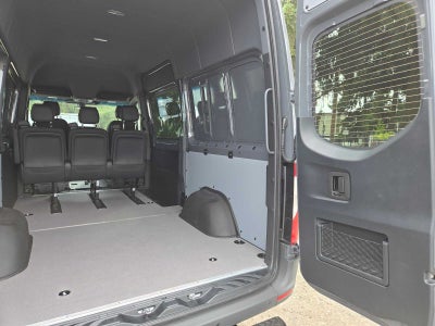 2026 Mercedes-Benz Sprinter Crew 2500 Standard Roof I4 Diesel HO 144 AWD