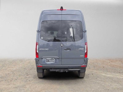 2026 Mercedes-Benz Sprinter Crew 2500 Standard Roof I4 Diesel HO 144 AWD