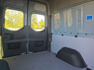 2026 Mercedes-Benz Sprinter Crew 2500 Standard Roof I4 Diesel HO 144 AWD