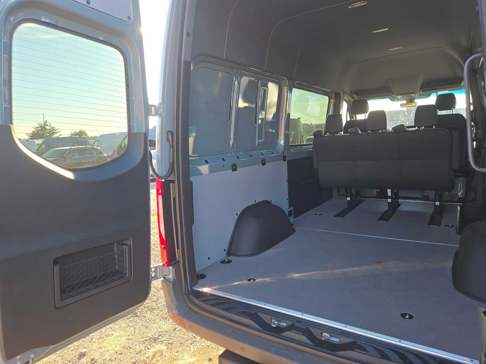 2026 Mercedes-Benz Sprinter Crew 2500 Standard Roof I4 Diesel HO 144 AWD