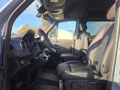2026 Mercedes-Benz Sprinter Crew 2500 Standard Roof I4 Diesel HO 144 AWD