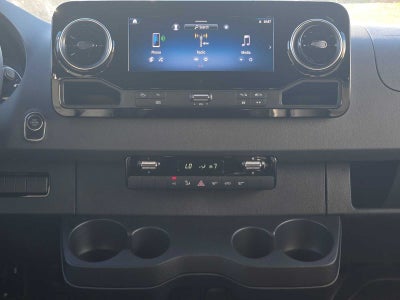 2026 Mercedes-Benz Sprinter Crew 2500 Standard Roof I4 Diesel HO 144 AWD