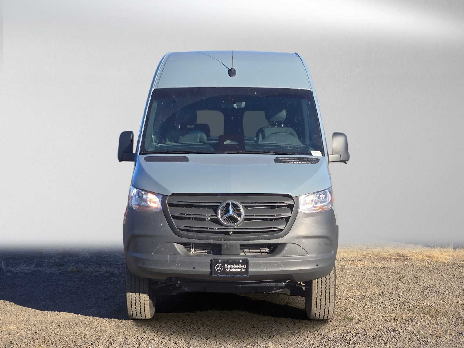 2026 Mercedes-Benz Sprinter Crew 2500 Standard Roof I4 Diesel HO 144 AWD