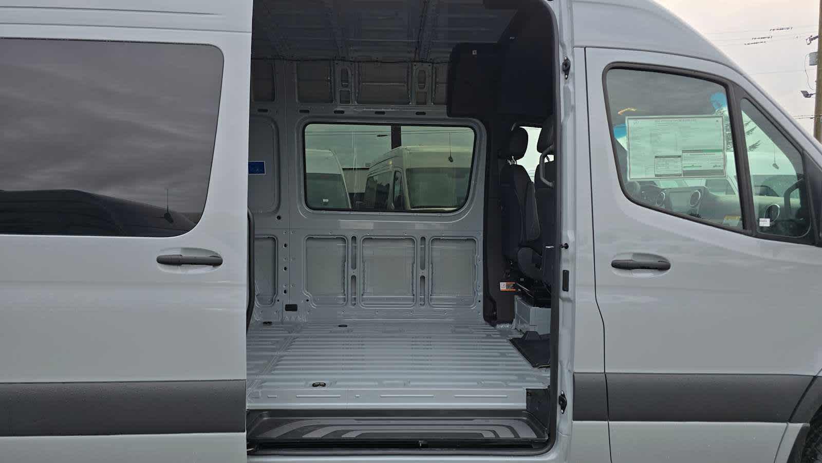 2026 Mercedes-Benz Sprinter 2500 Standard Roof I4 Diesel HO 144" AWD