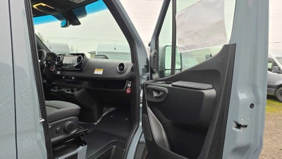 2026 Mercedes-Benz Sprinter 2500 Standard Roof I4 Diesel HO 144" AWD
