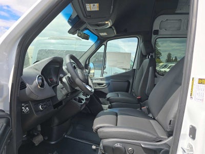 2026 Mercedes-Benz Sprinter 2500 Standard Roof I4 Diesel HO 144 AWD