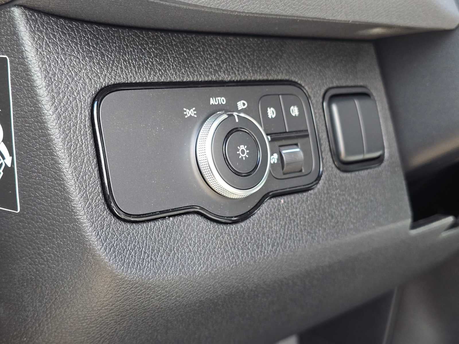 2026 Mercedes-Benz Sprinter 2500 Standard Roof I4 Diesel HO 144 AWD