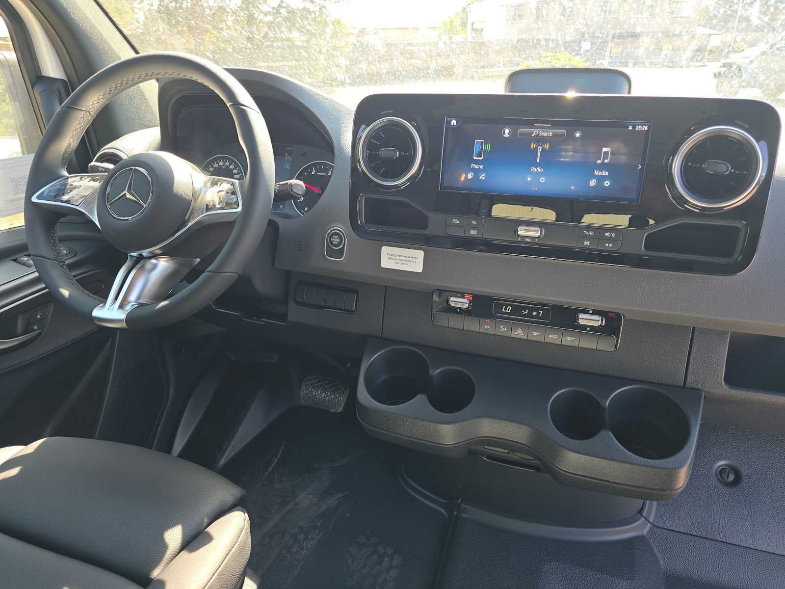 2026 Mercedes-Benz Sprinter Cargo 2500 Standard Roof I4 Diesel HO 144 AWD