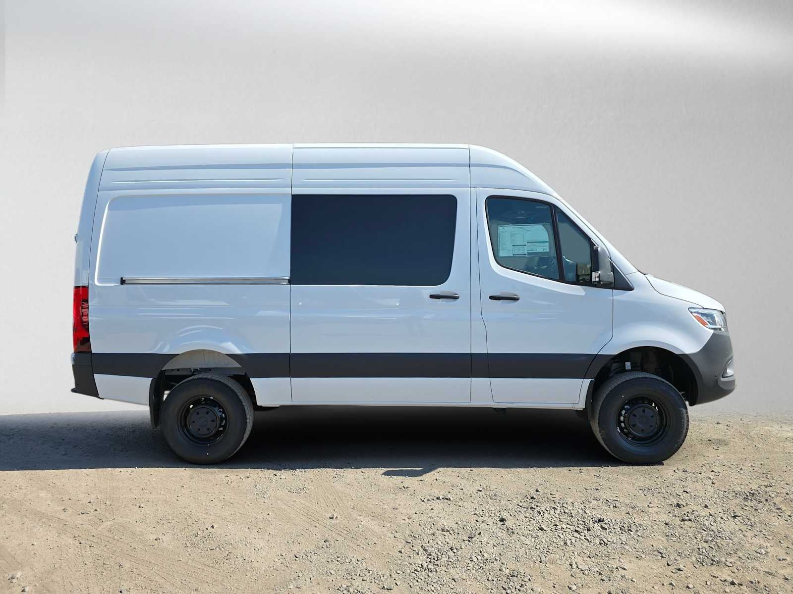 2026 Mercedes-Benz Sprinter Cargo 2500 Standard Roof I4 Diesel HO 144 AWD