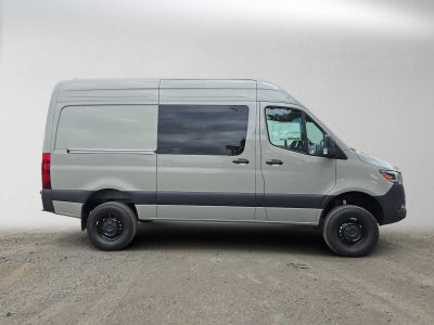 2026 Mercedes-Benz Sprinter Crew 2500 Standard Roof I4 Diesel HO 144 AWD