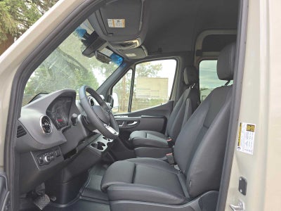2026 Mercedes-Benz Sprinter Crew 2500 Standard Roof I4 Diesel HO 144 AWD