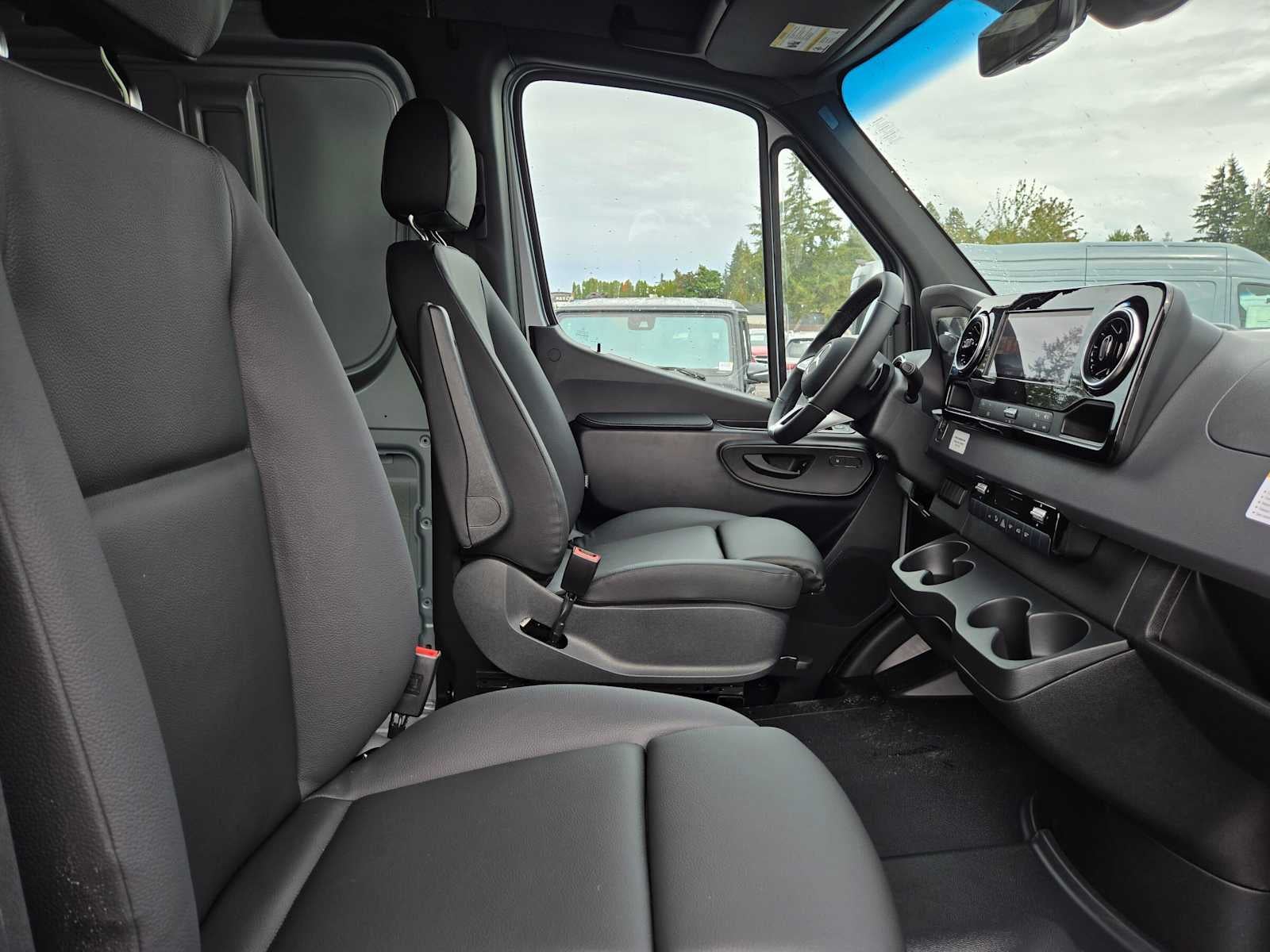 2026 Mercedes-Benz Sprinter Cargo 2500 Standard Roof I4 Diesel HO 144 AWD