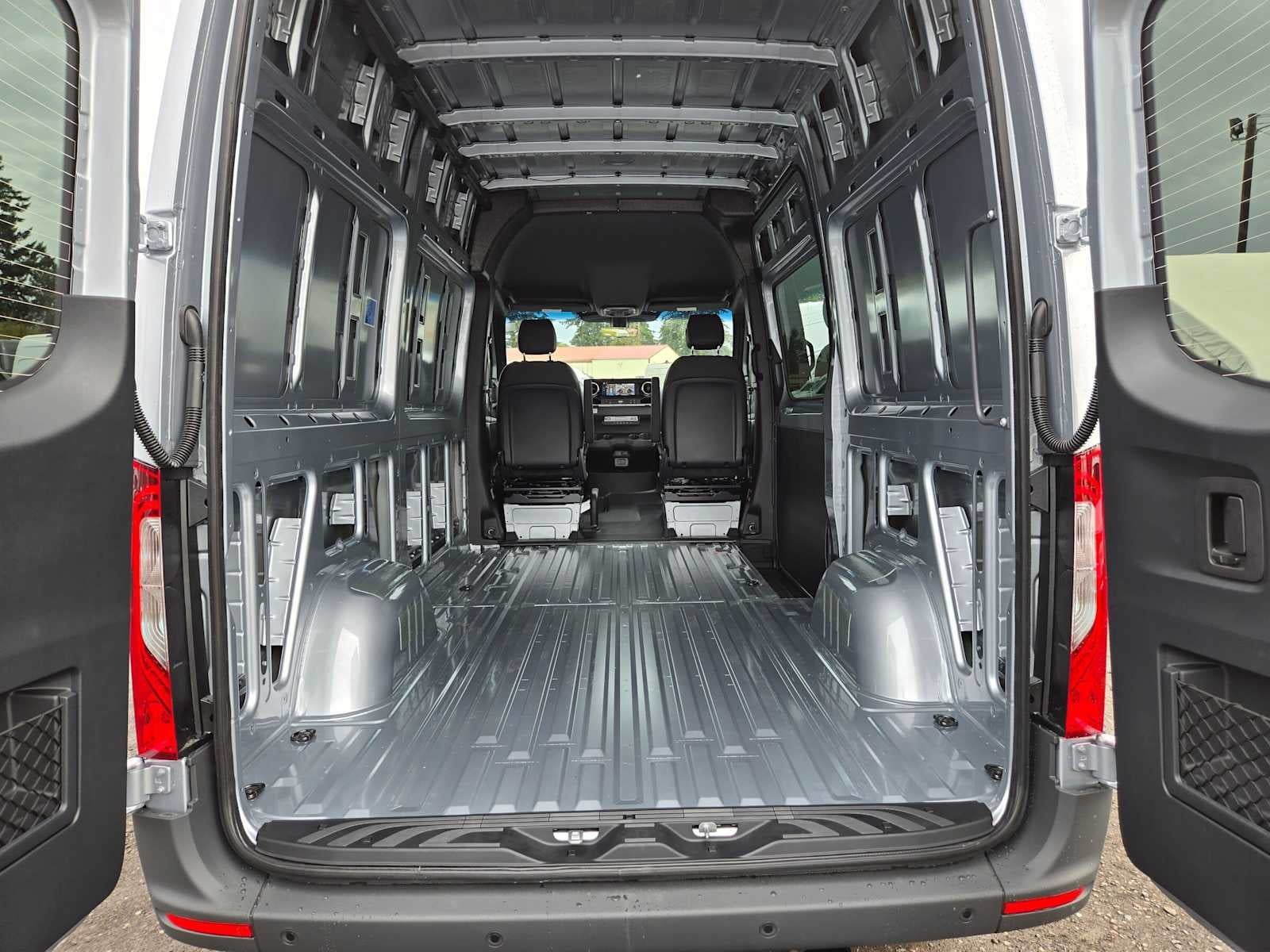 2026 Mercedes-Benz Sprinter Cargo 2500 Standard Roof I4 Diesel HO 144 AWD