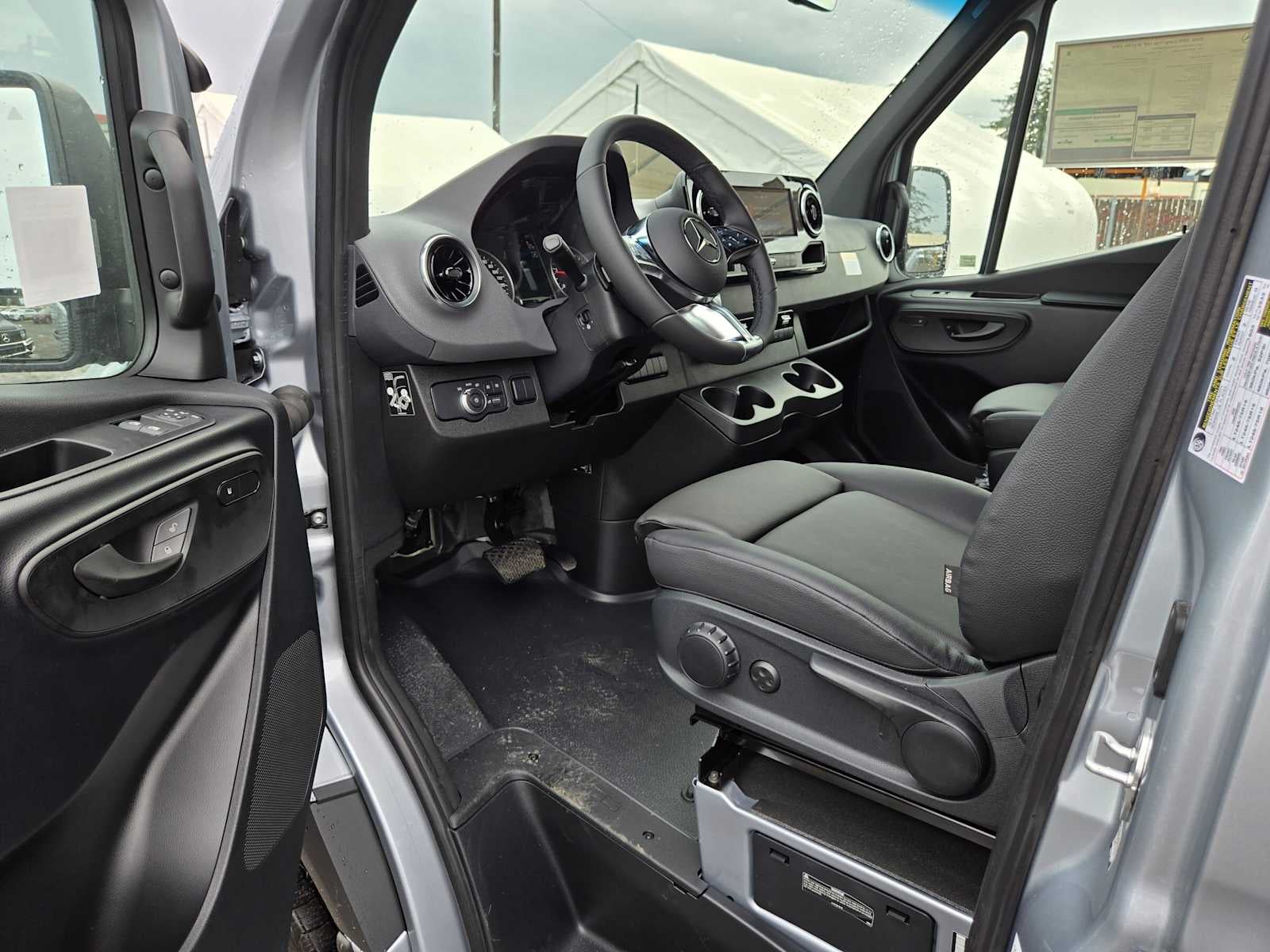 2026 Mercedes-Benz Sprinter Cargo 2500 Standard Roof I4 Diesel HO 144 AWD
