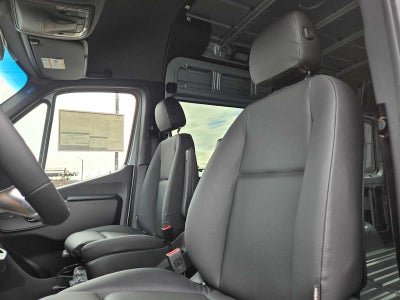 2026 Mercedes-Benz Sprinter Cargo 2500 Standard Roof I4 Diesel HO 144 AWD