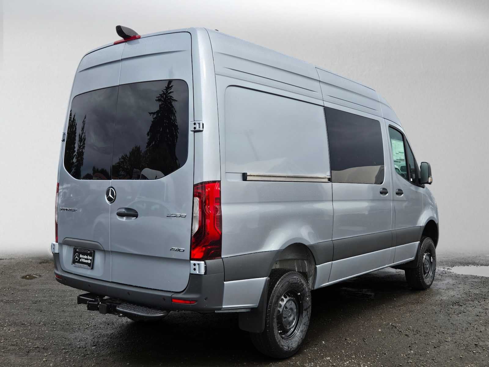 2026 Mercedes-Benz Sprinter Cargo 2500 Standard Roof I4 Diesel HO 144 AWD