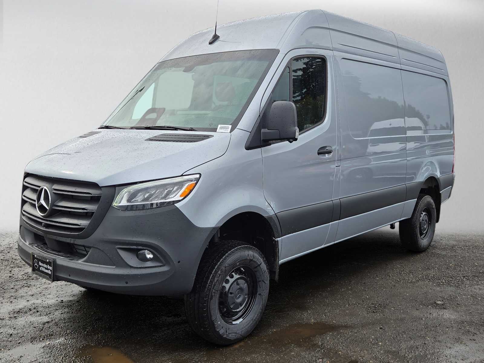 2026 Mercedes-Benz Sprinter Cargo 2500 Standard Roof I4 Diesel HO 144 AWD