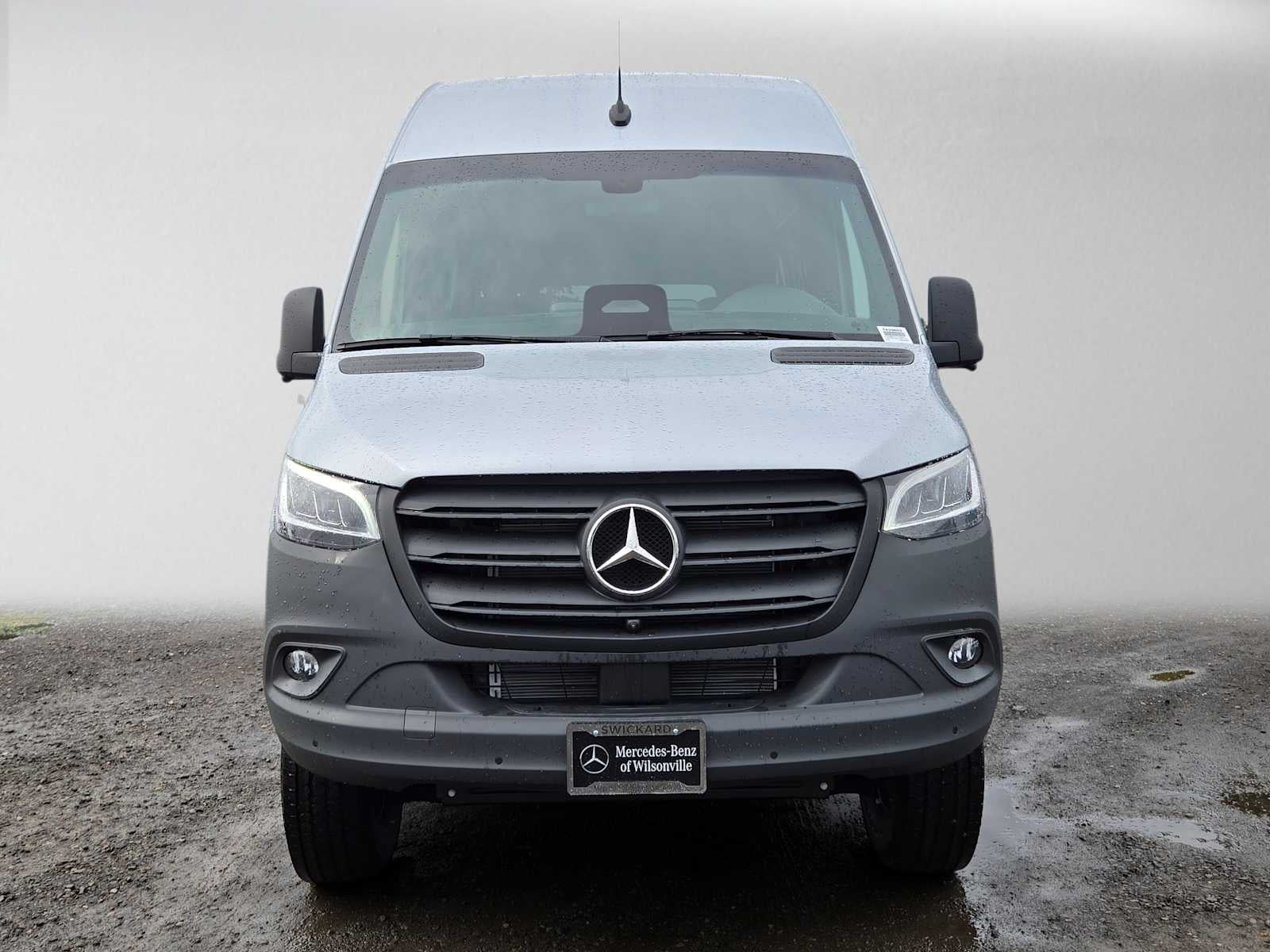 2026 Mercedes-Benz Sprinter Cargo 2500 Standard Roof I4 Diesel HO 144 AWD
