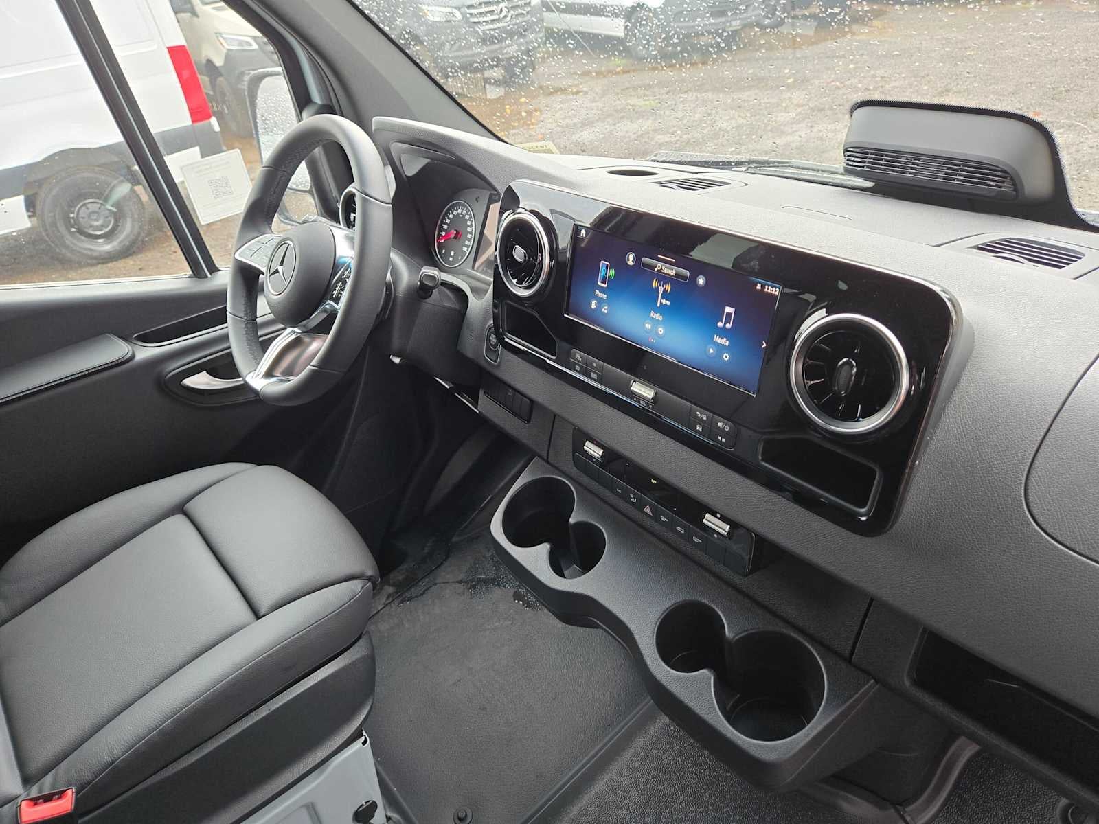 2026 Mercedes-Benz Sprinter Crew 2500 Standard Roof I4 Diesel HO 144 AWD