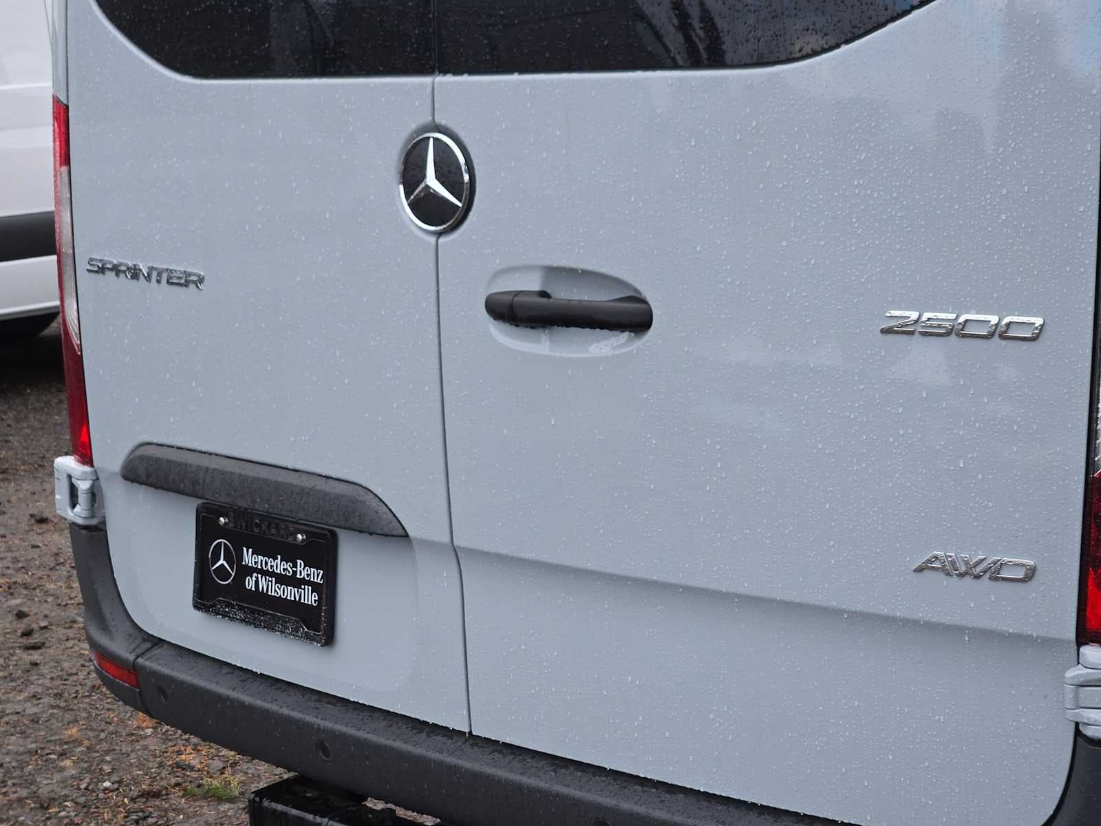 2026 Mercedes-Benz Sprinter Crew 2500 Standard Roof I4 Diesel HO 144 AWD