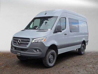 2026 Mercedes-Benz Sprinter Crew 2500 Standard Roof I4 Diesel HO 144 AWD