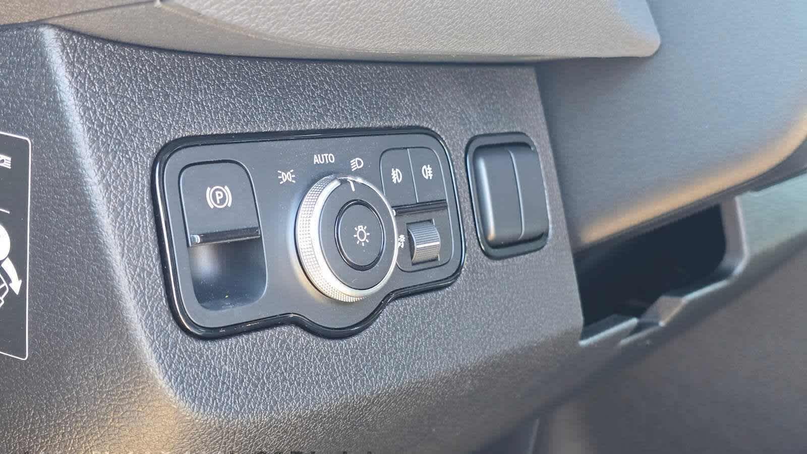 2026 Mercedes-Benz Sprinter 2500 Standard Roof I4 Diesel HO 144 AWD