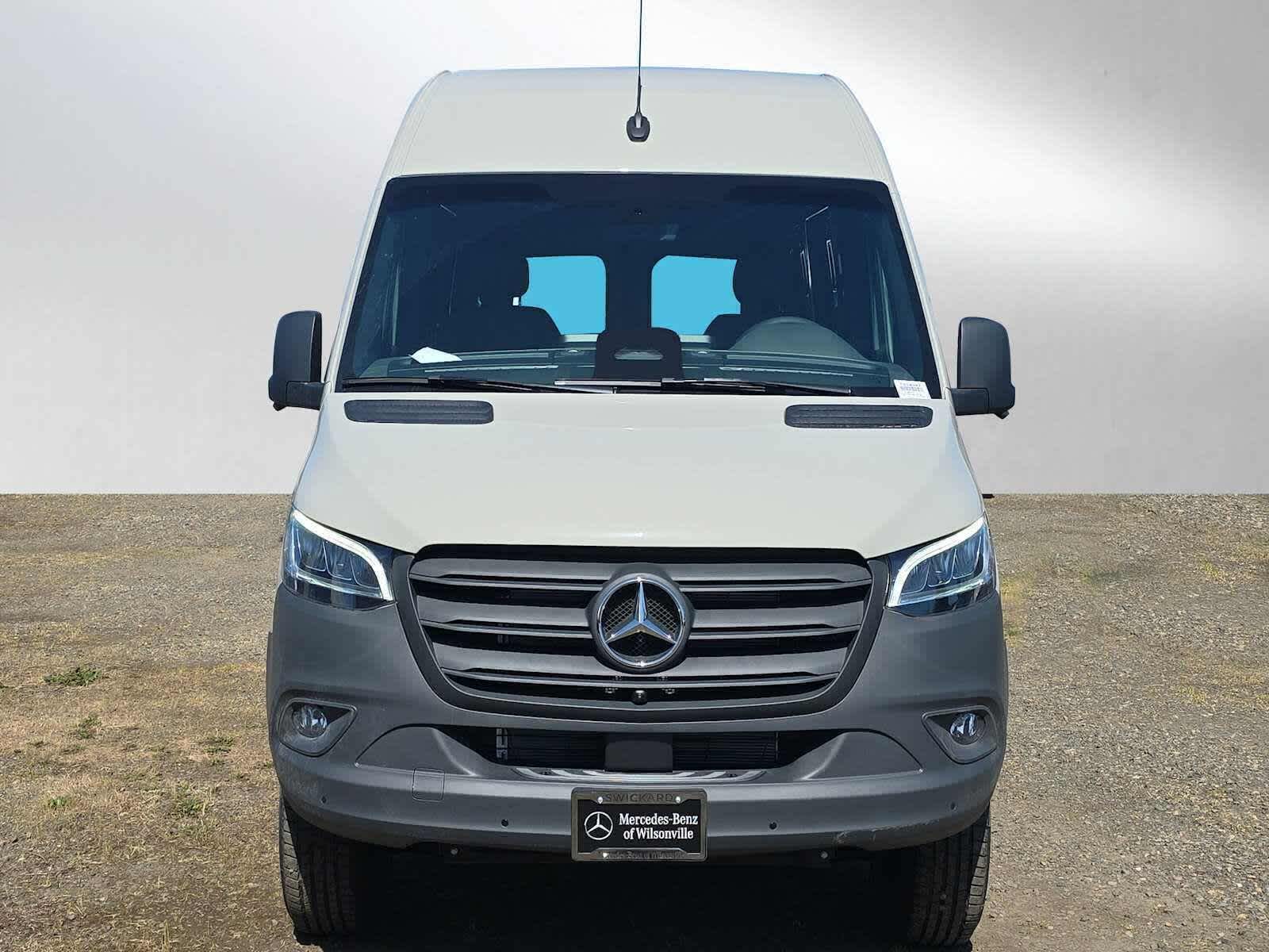 2026 Mercedes-Benz Sprinter 2500 Standard Roof I4 Diesel HO 144 AWD