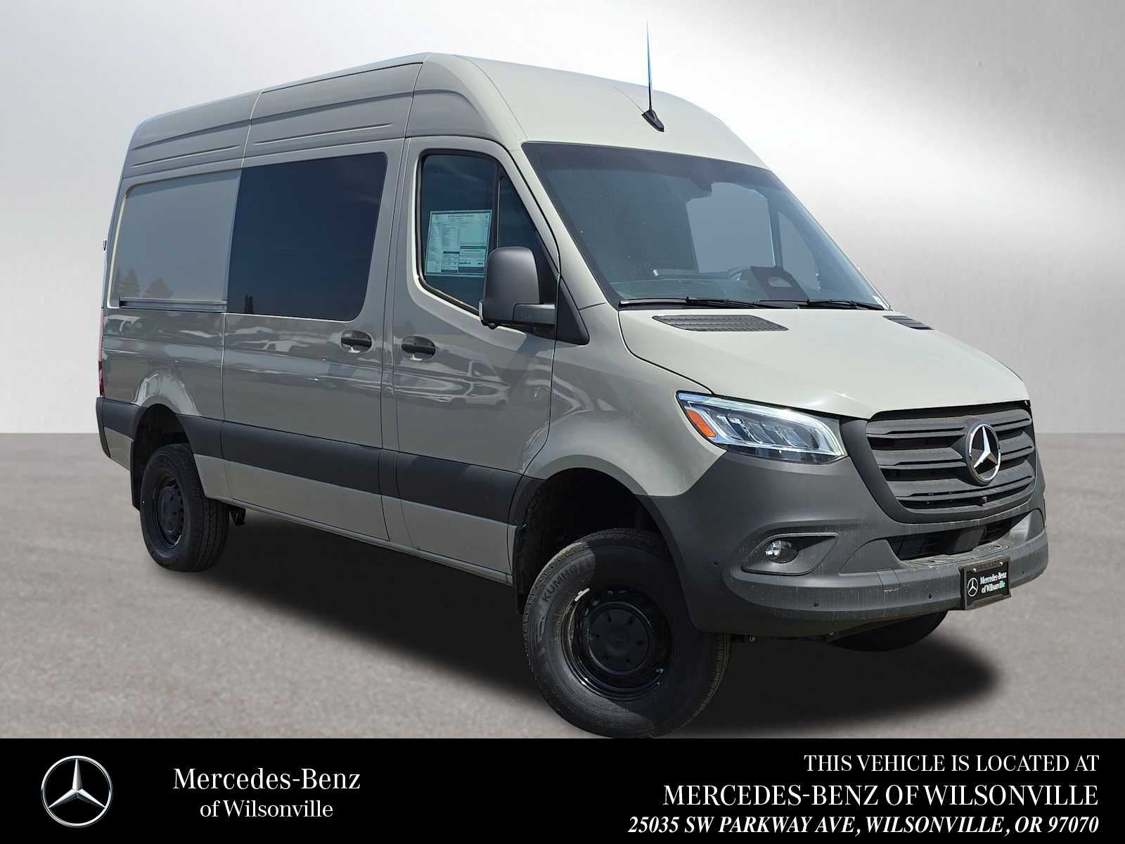 2026 Mercedes-Benz Sprinter 2500 Standard Roof I4 Diesel HO 144 AWD