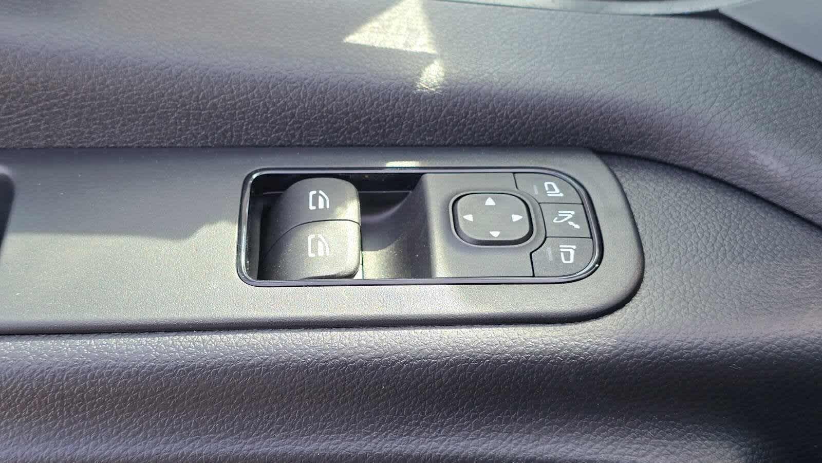 2026 Mercedes-Benz Sprinter 2500 Standard Roof I4 Diesel HO 144 AWD