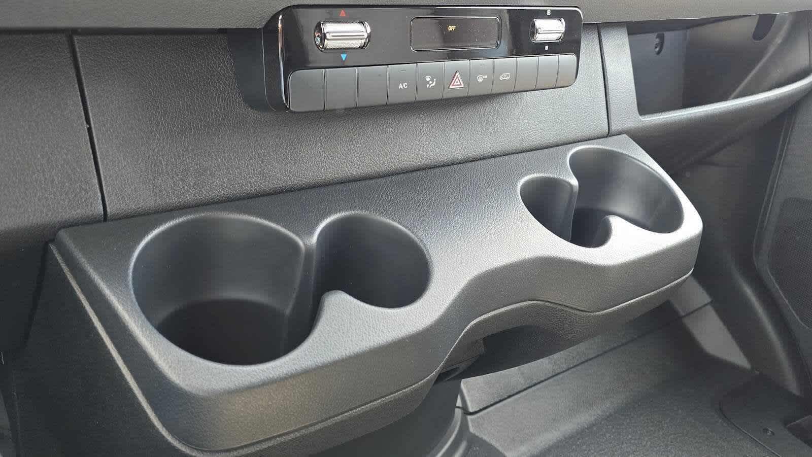 2026 Mercedes-Benz Sprinter 2500 Standard Roof I4 Diesel HO 144 AWD