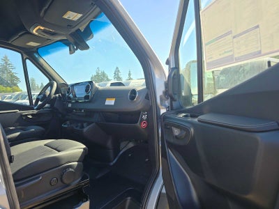 2026 Mercedes-Benz Sprinter 2500 Standard Roof I4 Diesel HO 144 AWD