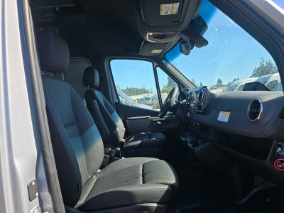2026 Mercedes-Benz Sprinter 2500 Standard Roof I4 Diesel HO 144 AWD