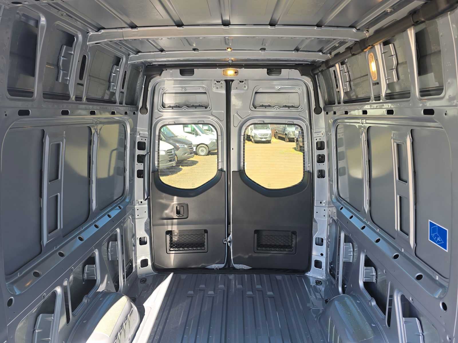 2026 Mercedes-Benz Sprinter 2500 Standard Roof I4 Diesel HO 144 AWD