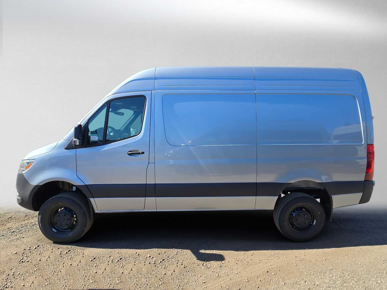 2026 Mercedes-Benz Sprinter 2500 Standard Roof I4 Diesel HO 144 AWD