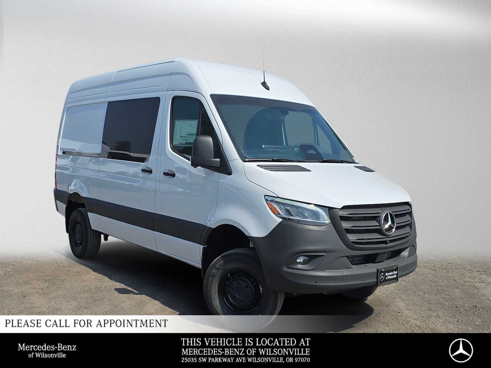 2026 Mercedes-Benz Sprinter Cargo 2500 Standard Roof I4 Diesel HO 144 AWD