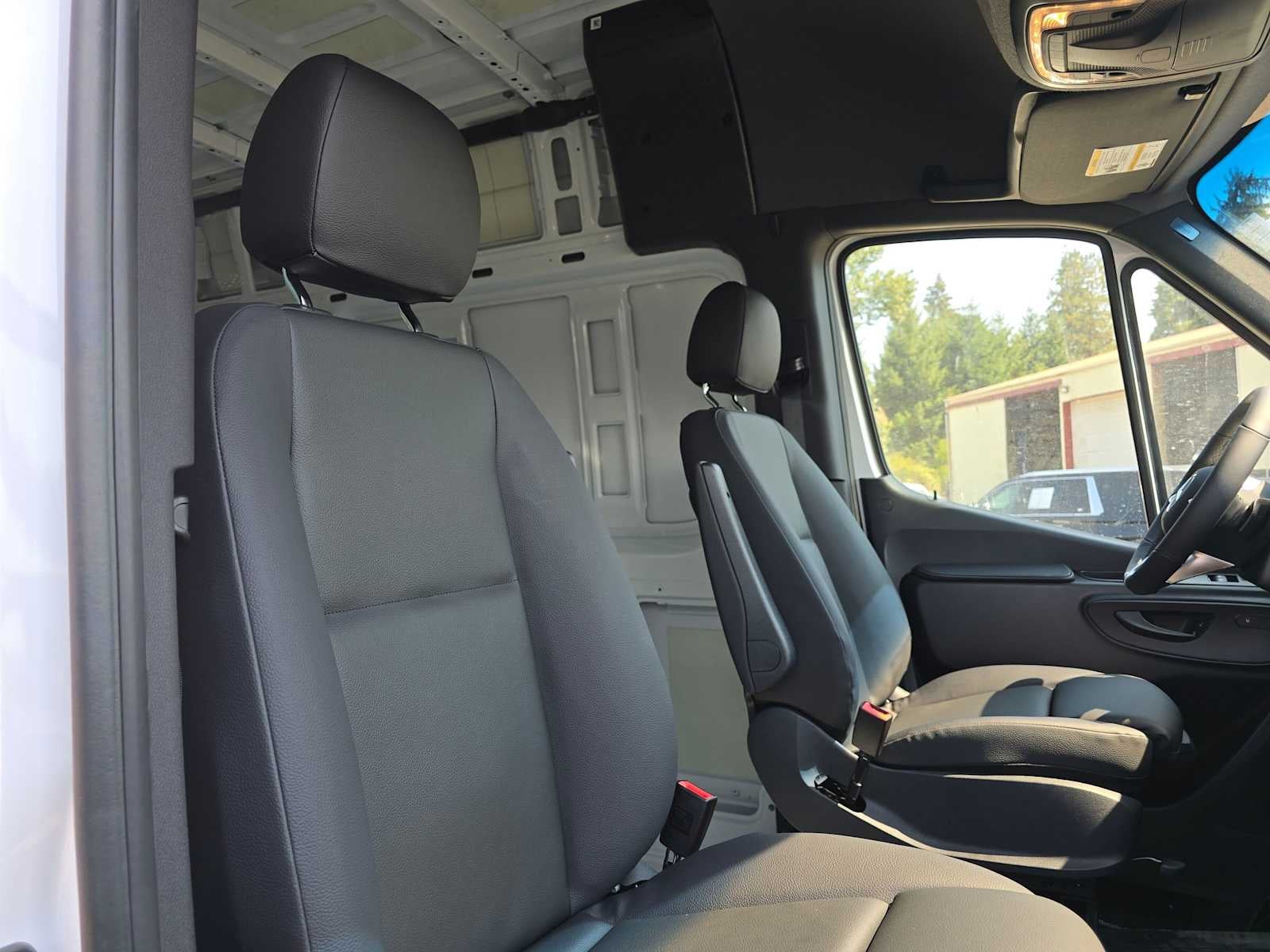 2026 Mercedes-Benz Sprinter Cargo 2500 Standard Roof I4 Diesel HO 144 AWD