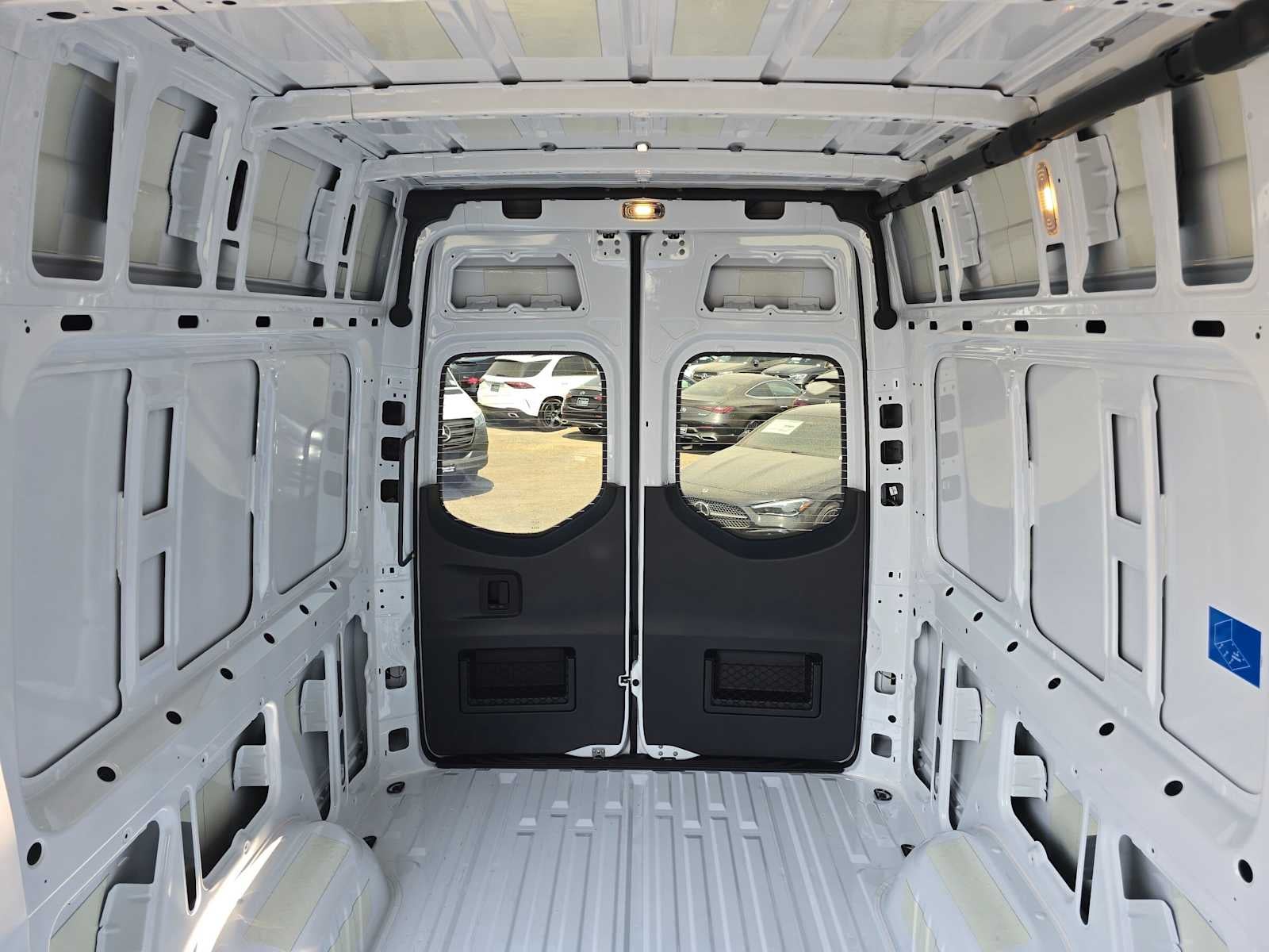 2026 Mercedes-Benz Sprinter Cargo 2500 Standard Roof I4 Diesel HO 144 AWD
