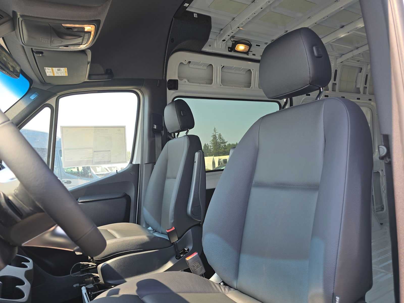 2026 Mercedes-Benz Sprinter Cargo 2500 Standard Roof I4 Diesel HO 144 AWD