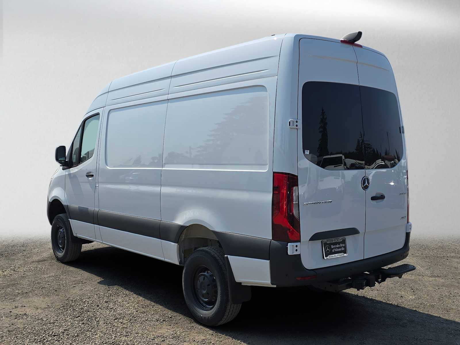 2026 Mercedes-Benz Sprinter Cargo 2500 Standard Roof I4 Diesel HO 144 AWD