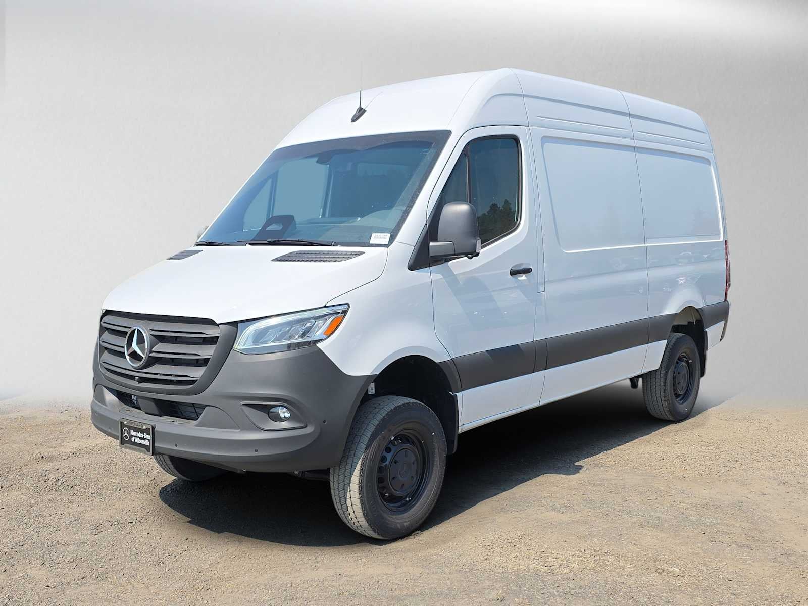 2026 Mercedes-Benz Sprinter Cargo 2500 Standard Roof I4 Diesel HO 144 AWD